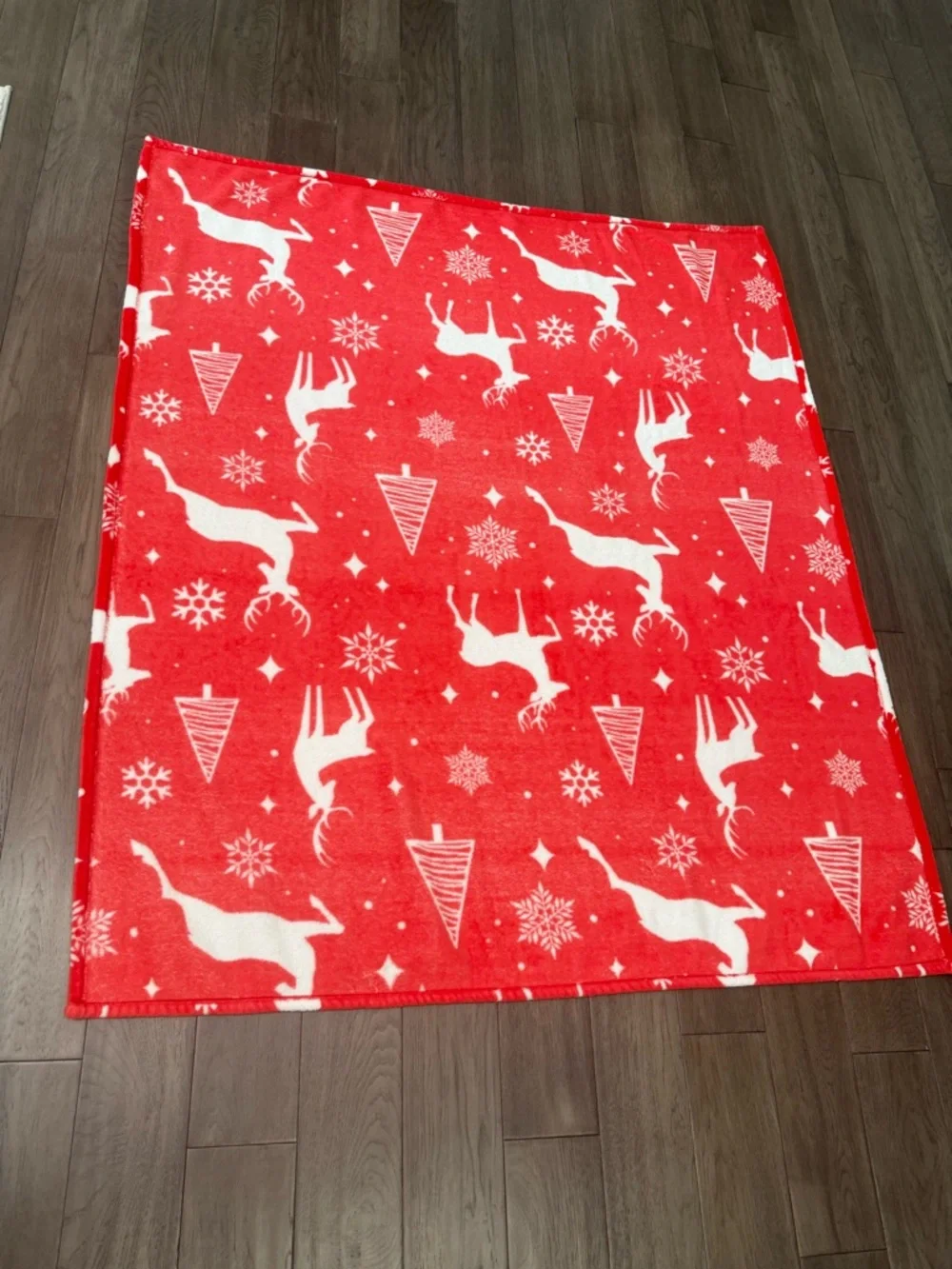 Red Holiday Reindeer Plush Throw Blanket 56x49